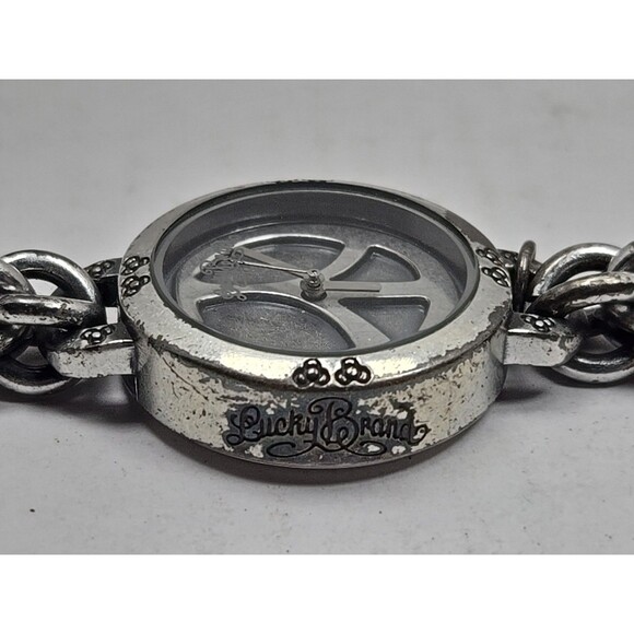 Lucky Brand Peace Sign Chain Bracelet Watch Quartz New Battery Silver Womens - Picture 11 of 12